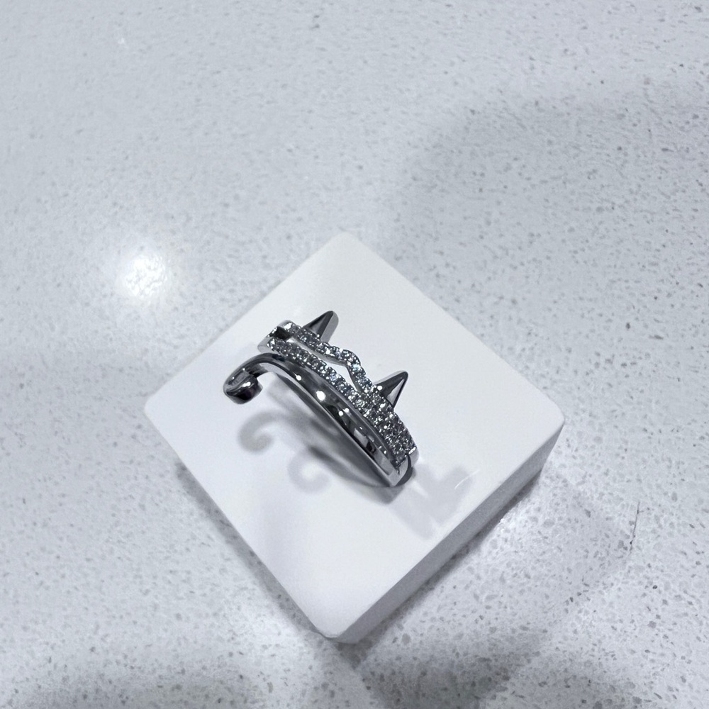 Adjustable Size Cat Ring in Silver with Curly Tail